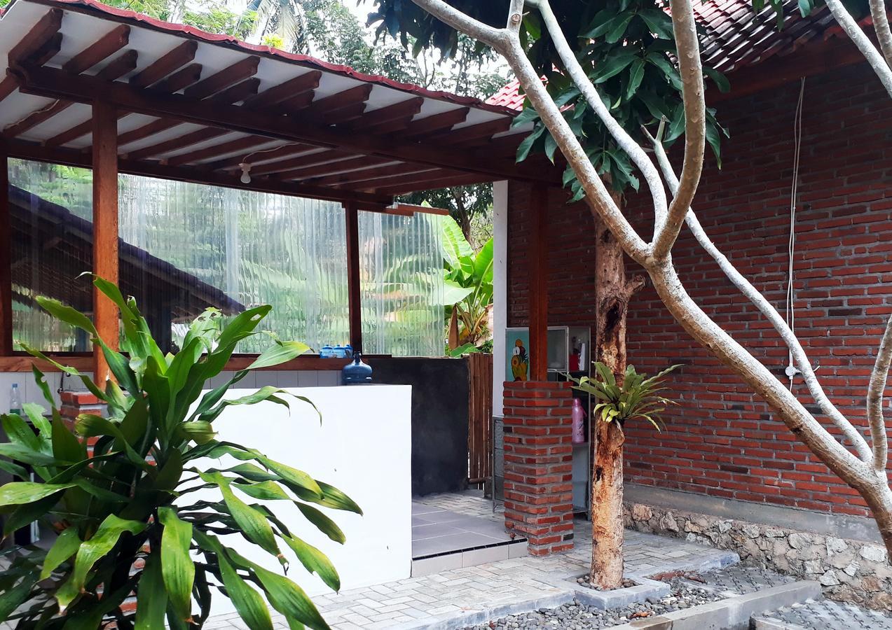 Ragha Homestay Batukaras Ngoại thất bức ảnh