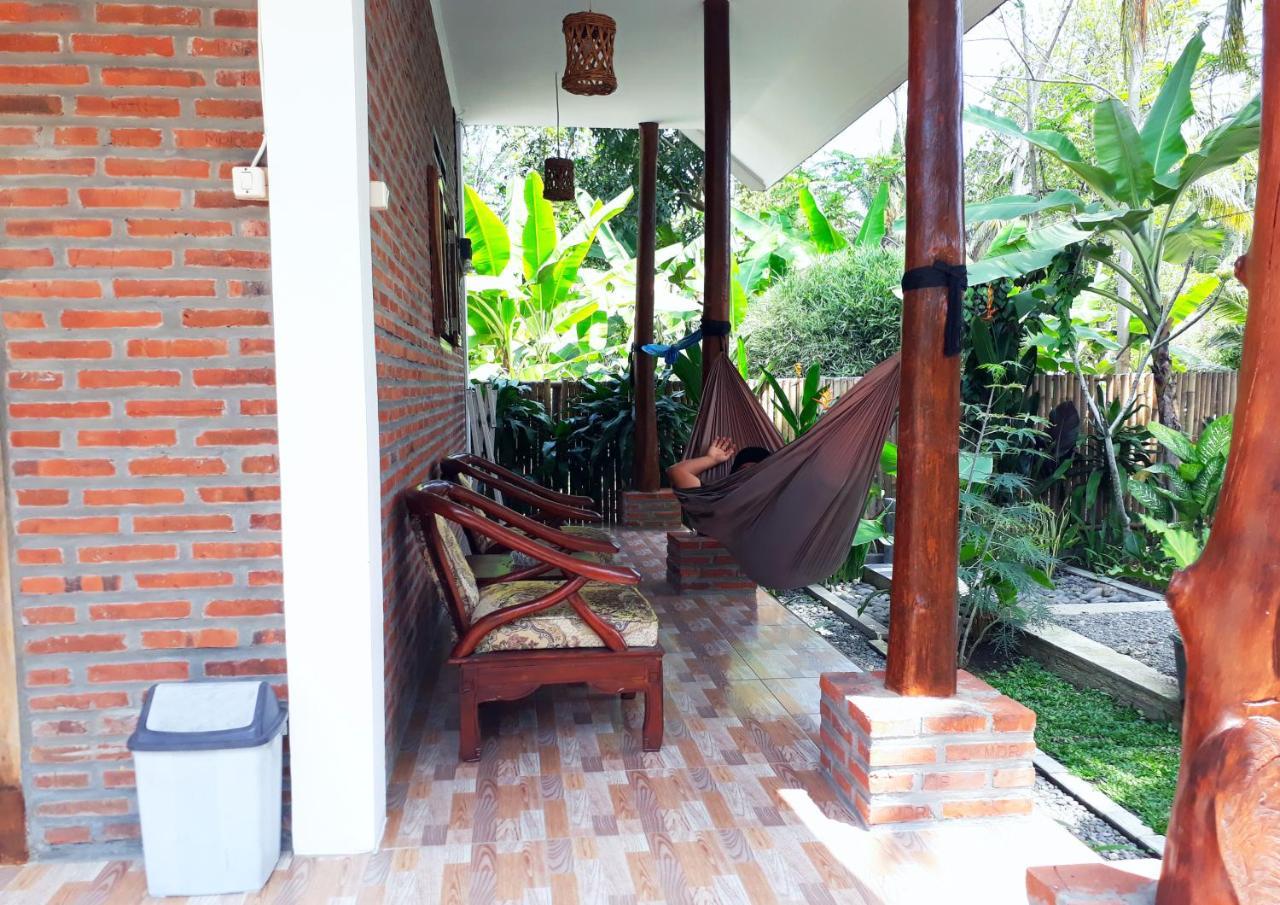 Ragha Homestay Batukaras Ngoại thất bức ảnh